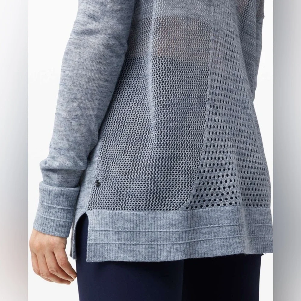Lululemon-Well Being Crew Sweater *Linen-
Heathered Sailboat/Classic Navy Small - Picture 2 of 11